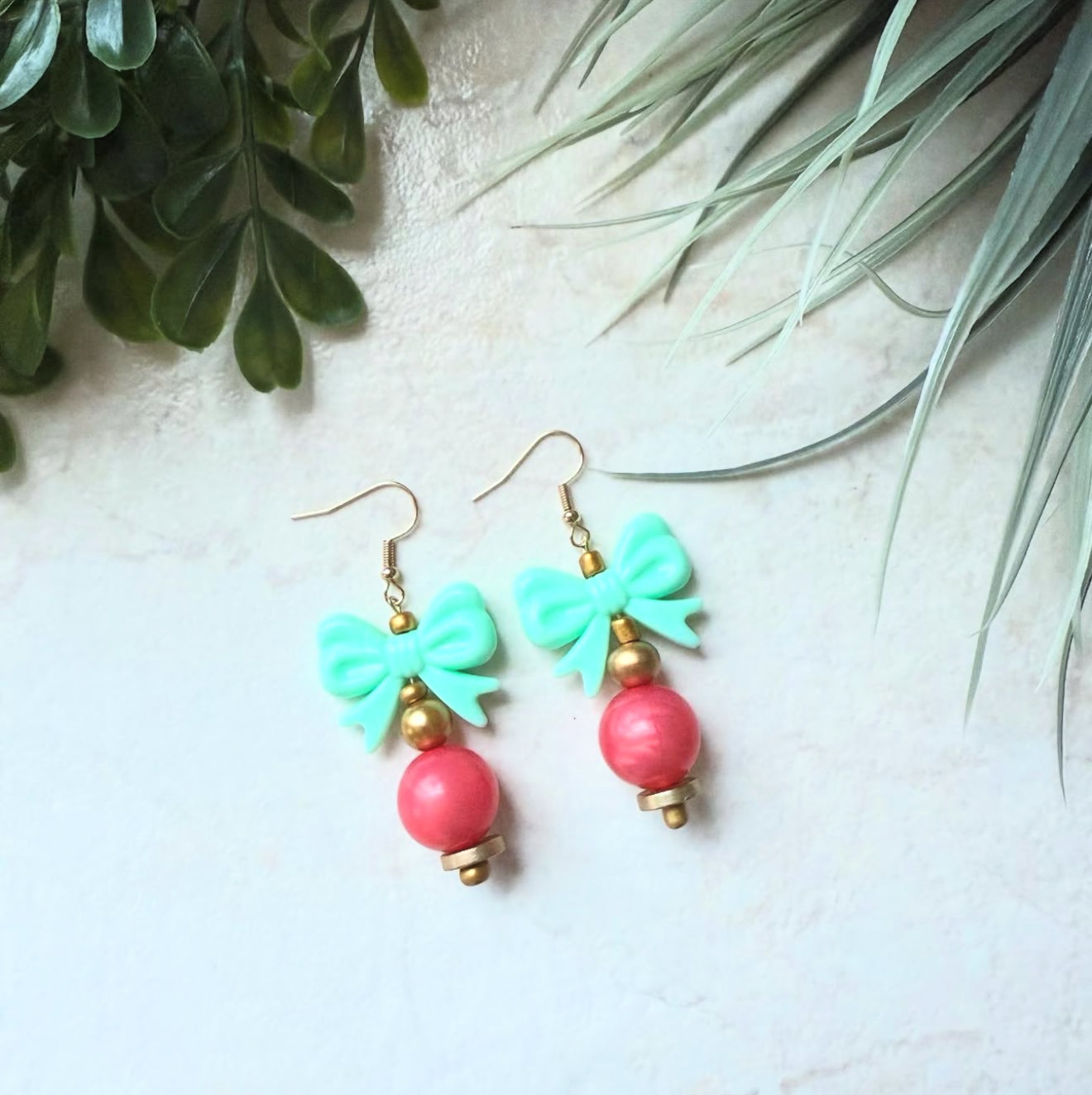 Coral and mint bows